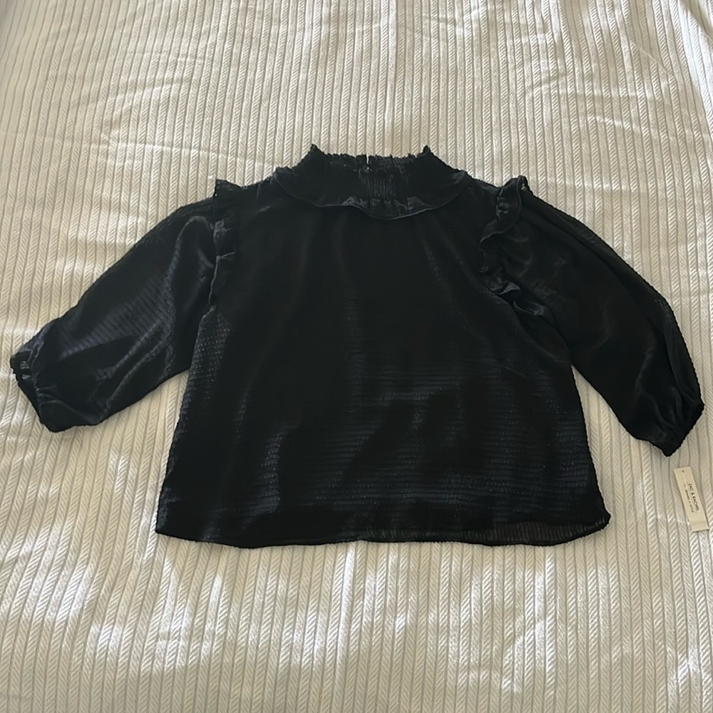 NWT Zac & Rachel blouse. In size XL, color black.